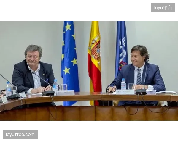 各国足协独立的经纪人数据库形成了新的信息孤岛，阻碍了高效的跨国背景调查